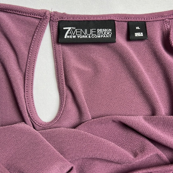 EUC 7th Avenue New York and Company mauve color stretchy dress shirt - Picture 7 of 7